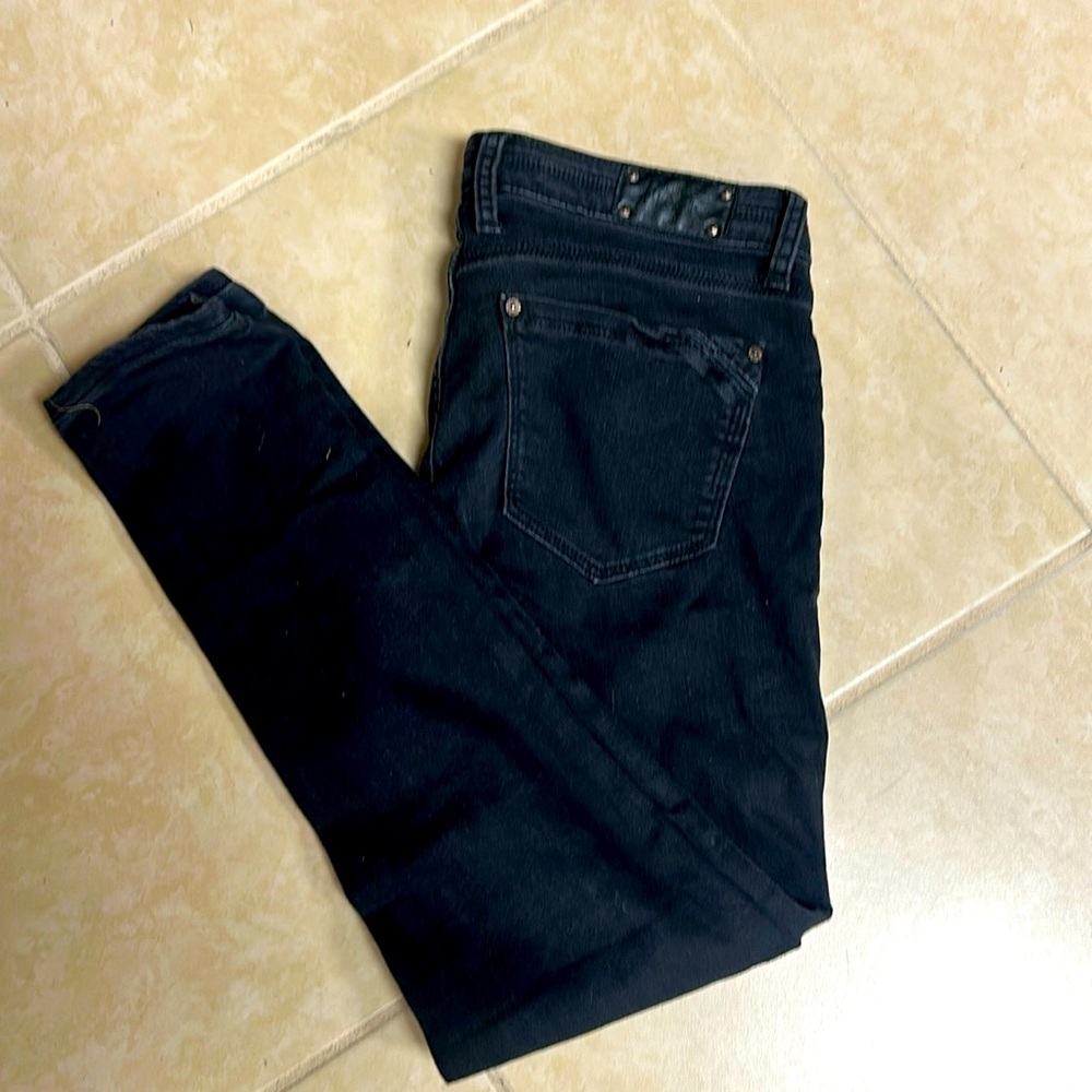 Buckle Black Jeans